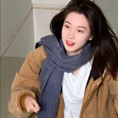 蓝天花朵